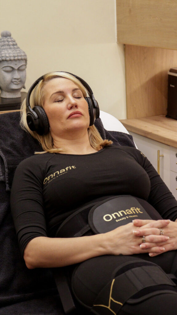 How to get a flat stomach with aesthetic electrostimulation from Onnafit